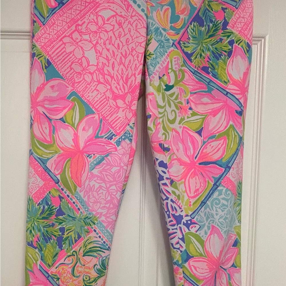 Lilly Pulitzer Pink and Blue Tropical Leggings